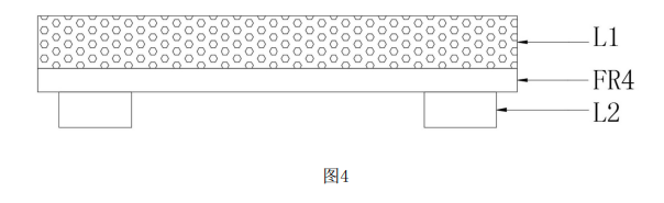 雙面覆銅板內(nèi)側(cè)線(xiàn)路工藝后結(jié)構(gòu)示意圖